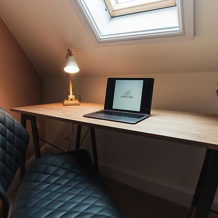 Feature Stone, Stunning Apartment, 2 X King Beds And Single, Sleeps 5 Castle Cary Eksteriør billede
