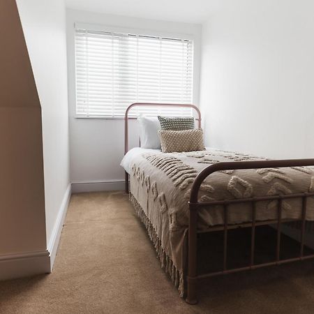 Feature Stone, Stunning Apartment, 2 X King Beds And Single, Sleeps 5 Castle Cary Eksteriør billede