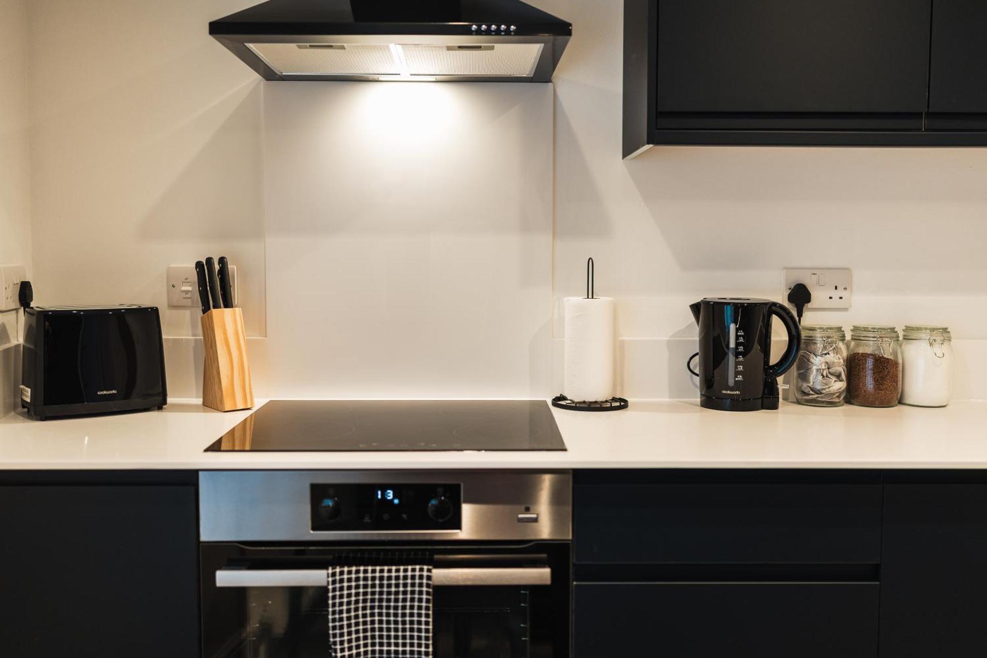 Feature Stone, Stunning Apartment, 2 X King Beds And Single, Sleeps 5 Castle Cary Eksteriør billede