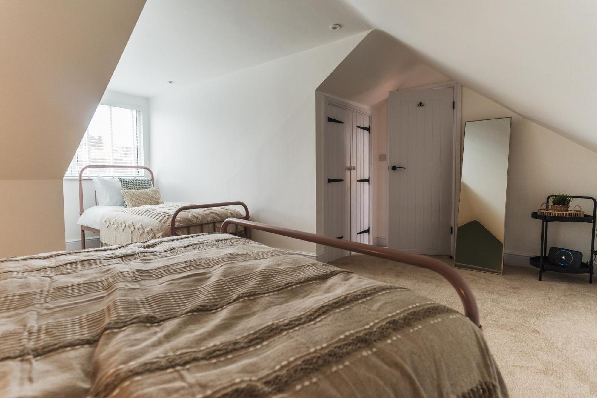 Feature Stone, Stunning Apartment, 2 X King Beds And Single, Sleeps 5 Castle Cary Eksteriør billede