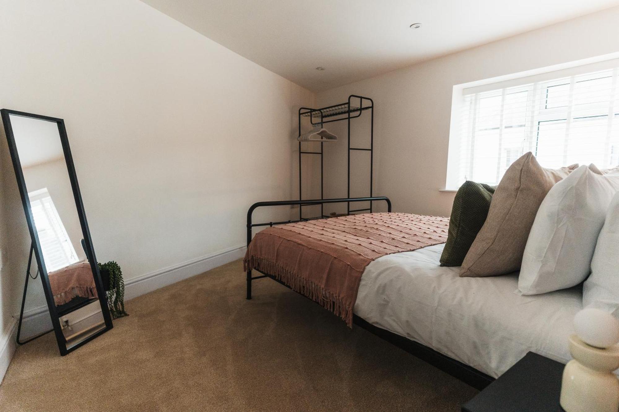 Feature Stone, Stunning Apartment, 2 X King Beds And Single, Sleeps 5 Castle Cary Eksteriør billede